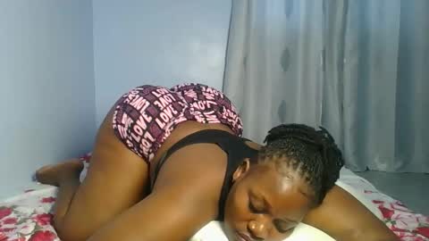 sandrah online show from November 5, 2025, 8:25 am