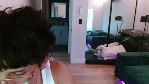 Snapshot of bootybros chatting on March 15, 2026, 1:22 am bootybros online show from March 15, 2026, 1:22 am