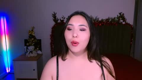 Snapshot of bootylecious_ chatting on December 31, 2024, 6:48 am Mona online show from December 31, 2024, 6:48 am