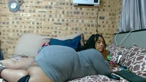 Snapshot of bootytwerkxxx chatting on June 11, 2026, 8:51 pm bootytwerkxxx online show from June 11, 2026, 8:51 pm