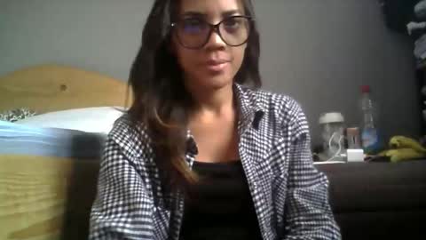 boozyArt online show from December 16, 2025, 7:35 am