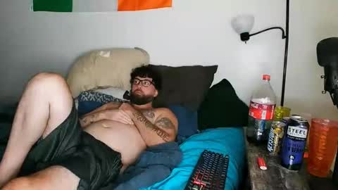 Snapshot of boredandirish21 chatting on October 3, 2025, 5:32 pm boredandirish21 online show from October 3, 2025, 5:32 pm