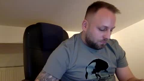 Snapshot of boris566693 chatting on April 15, 2026, 7:58 pm hugo online show from April 15, 2026, 7:58 pm