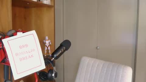 BOSS online show from October 28, 2025, 6:21 pm