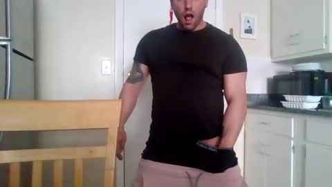 Snapshot of bosslife505050 chatting on February 16, 2025, 2:32 pm The Italian Boss  online show from February 16, 2025, 2:32 pm