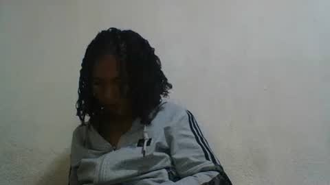 botoelia online show from December 14, 2025, 9:19 pm