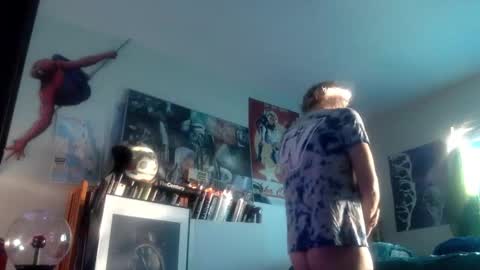 Bottomboo7 online show from October 23, 2025, 12:04 pm