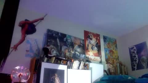 Bottomboo7 online show from November 6, 2025, 1:23 pm