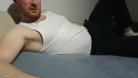 bottomtsinner online show from November 3, 2025, 4:19 pm