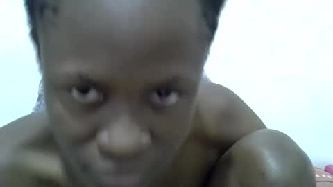 Snapshot of bouncy_vee chatting on March 26, 2026, 8:36 pm bouncy_vee online show from March 26, 2026, 8:36 pm