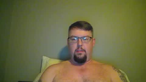 Snapshot of bowtieguy84 chatting on March 23, 2026, 2:37 am bowtieguy84 online show from March 23, 2026, 2:37 am