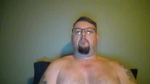 Snapshot of bowtieguy84 chatting on April 8, 2026, 9:31 am bowtieguy84 online show from April 8, 2026, 9:31 am