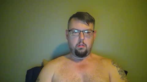 Snapshot of bowtieguy84 chatting on April 13, 2026, 5:46 am bowtieguy84 online show from April 13, 2026, 5:46 am