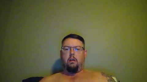 Snapshot of bowtieguy84 chatting on May 13, 2026, 2:42 am bowtieguy84 online show from May 13, 2026, 2:42 am