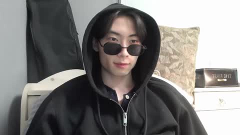 boxman556990 online show from December 4, 2024, 11:24 pm