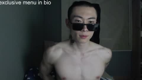 Snapshot of boxman556990 chatting on April 1, 2026, 12:44 am boxman556990 online show from April 1, 2026, 12:44 am