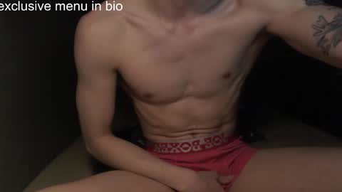 Snapshot of boxman556990 chatting on April 16, 2026, 6:25 am boxman556990 online show from April 16, 2026, 6:25 am