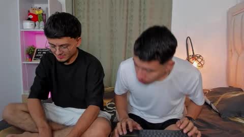 Snapshot of boy_jerry chatting on February 11, 2026, 6:40 am boy_jerry online show from February 11, 2026, 6:40 am