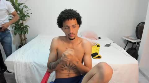 boy_master77 online show from October 25, 2025, 2:19 am