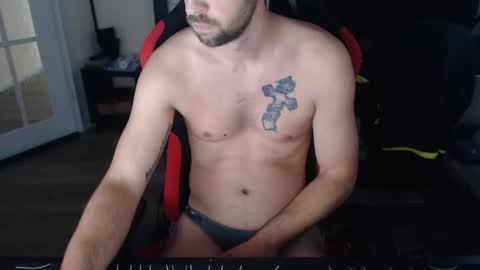 boy_t0y89 online show from November 15, 2025, 12:34 pm