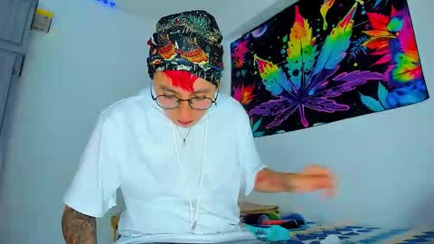 Edward ftm trans queerslave online show from January 9, 2026, 6:49 am