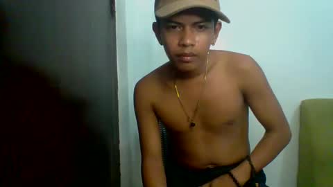 Snapshot of boyax16 chatting on December 8, 2024, 10:03 pm boyax16 online show from December 8, 2024, 10:03 pm