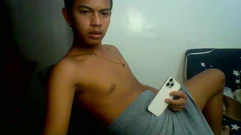 Snapshot of boyax16 chatting on December 11, 2024, 9:55 pm boyax16 online show from December 11, 2024, 9:55 pm