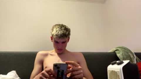 Snapshot of boyblondhetero chatting on January 9, 2026, 2:03 am boyblondhetero online show from January 9, 2026, 2:03 am