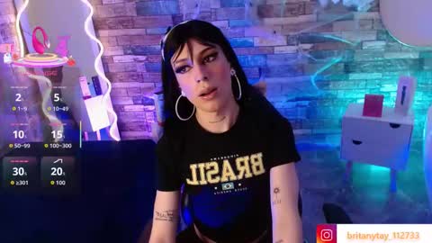 boyfox_tay online show from November 15, 2025, 5:05 am