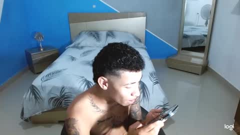 boyhot_sw online show from January 27, 2025, 1:26 am