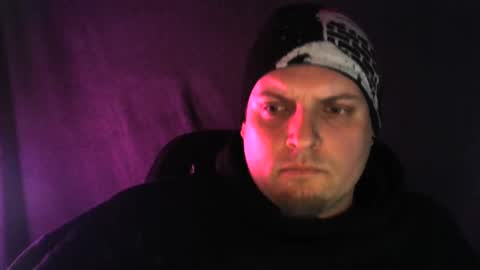 Snapshot of boynextdoooooor chatting on November 28, 2025, 7:38 pm boynextdoooooor online show from November 28, 2025, 7:38 pm