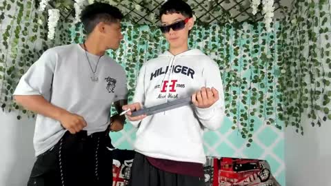 boys4hot_777 online show from February 26, 2025, 1:21 am