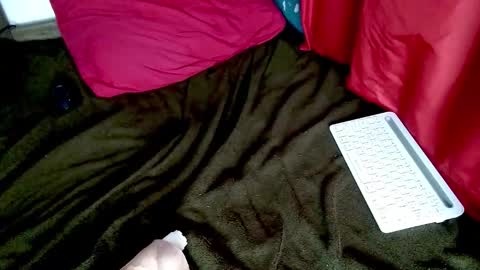 Snapshot of boys_dont_cryy chatting on November 10, 2025, 9:47 pm boys_dont_cryy online show from November 10, 2025, 9:47 pm