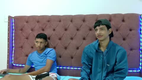 ALEX - TAYLER  -MIKE online show from February 4, 2025, 1:38 pm