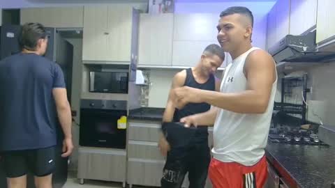 Angelo Mark Fernando Taylor online show from November 6, 2025, 12:06 pm