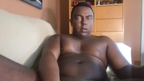 boytoy298812 online show from February 8, 2026, 10:35 pm