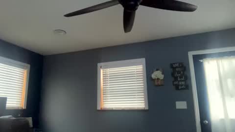 boytoy8969 online show from December 23, 2024, 9:18 pm