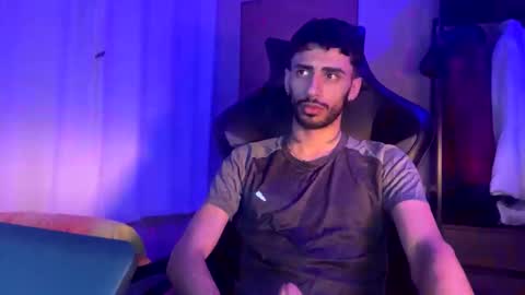 Snapshot of boyzinm2 chatting on September 15, 2025, 6:02 am boyzinm2 online show from September 15, 2025, 6:02 am