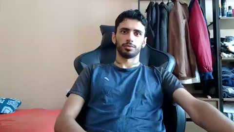 boyzinm2 online show from March 18, 2026, 1:14 pm