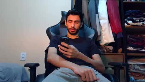 Snapshot of boyzinm2 chatting on June 3, 2026, 3:20 am boyzinm2 online show from June 3, 2026, 3:20 am