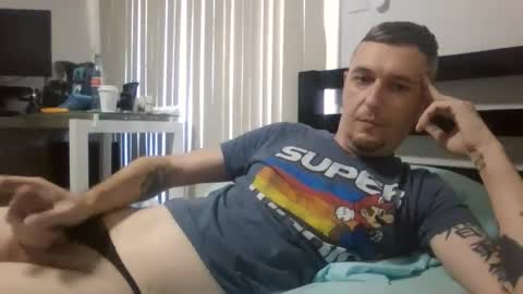 Snapshot of boz6945 chatting on October 7, 2025, 11:57 pm boz6945 online show from October 7, 2025, 11:57 pm