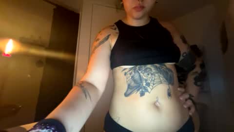 Snapshot of bpdqueen1989 chatting on October 8, 2025, 12:19 am bpdqueen1989 online show from October 8, 2025, 12:19 am