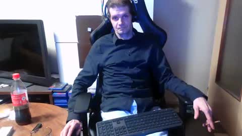 Snapshot of bponie1 chatting on December 29, 2024, 1:56 am bponie1 online show from December 29, 2024, 1:56 am