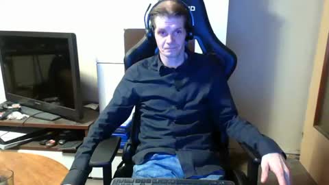 Snapshot of bponie1 chatting on February 9, 2025, 2:28 am bponie1 online show from February 9, 2025, 2:28 am