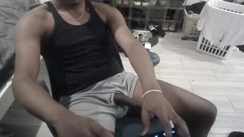 bquen400 online show from October 7, 2025, 6:27 pm