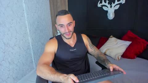Snapshot of brad1_ chatting on December 23, 2024, 10:55 pm instagramBrad mayers1twittermayersbrad online show from December 23, 2024, 10:55 pm