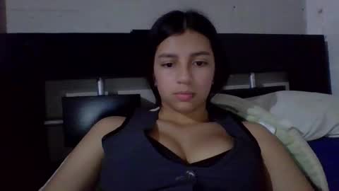 brad_and_emma293215 online show from February 5, 2026, 9:19 pm