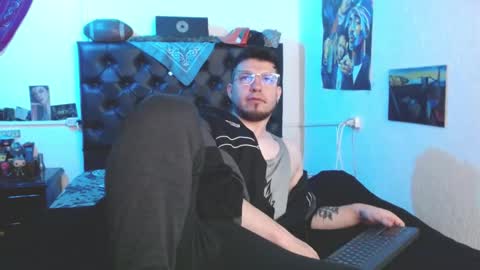 brad hot boy online show from November 15, 2025, 3:30 pm