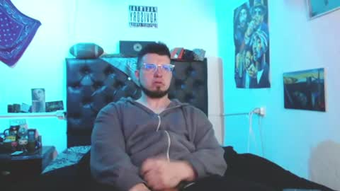 brad hot boy online show from July 2, 2026, 4:57 pm