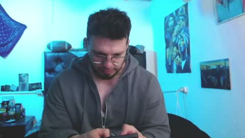 brad hot boy online show from July 8, 2026, 12:37 am